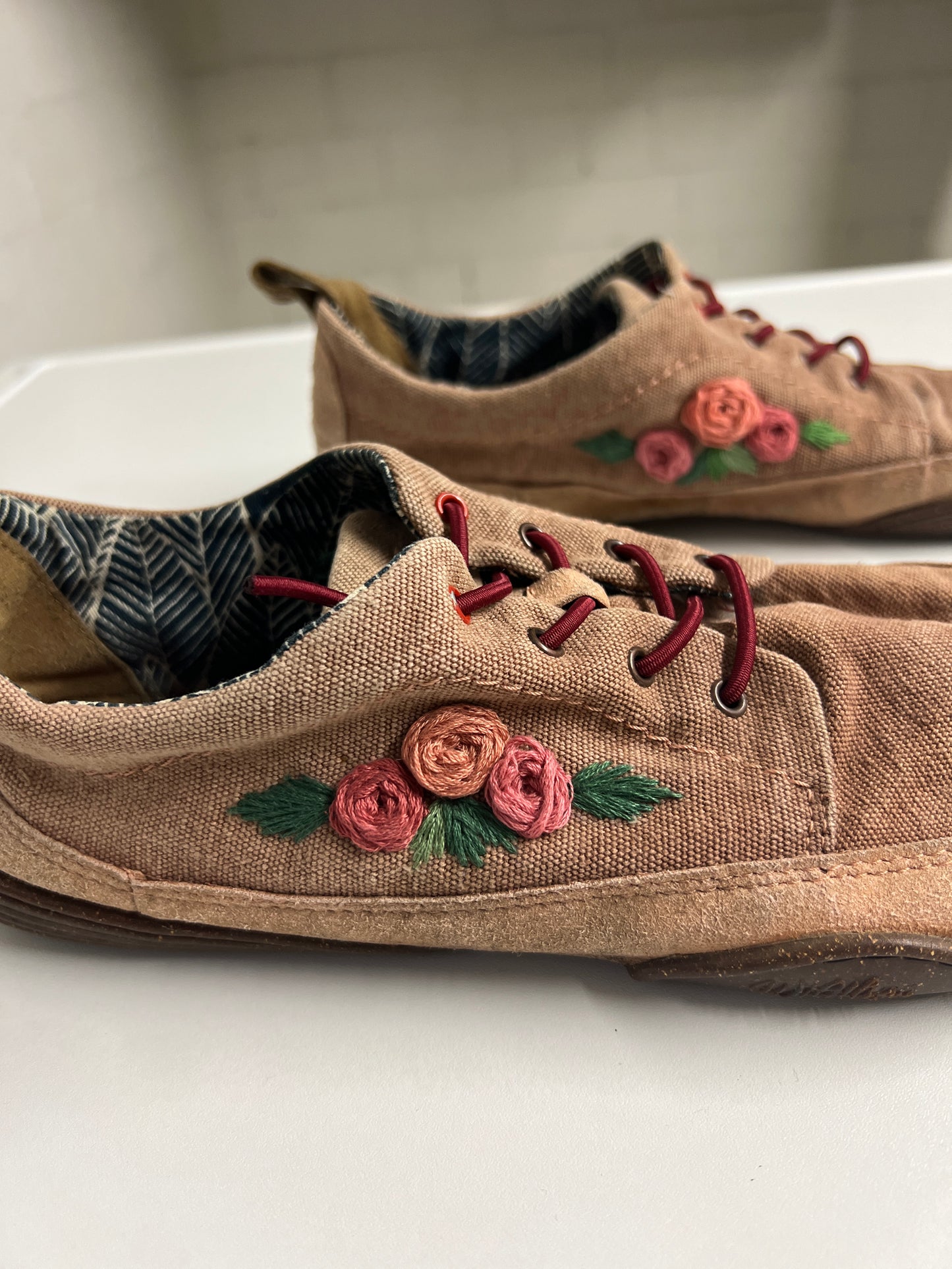 Woven Roses | Embroidered Barefoot Shoes | EU 42 | 9 US