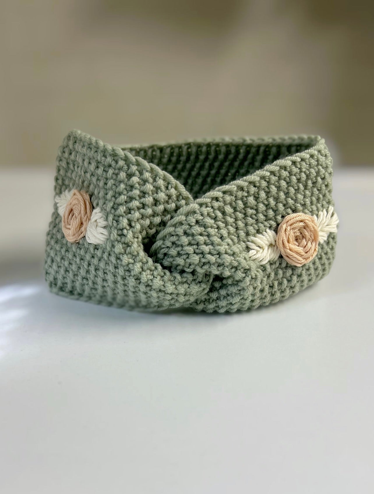 Blush Mint | Merino wool headband with hand embroidery | 3-4 years