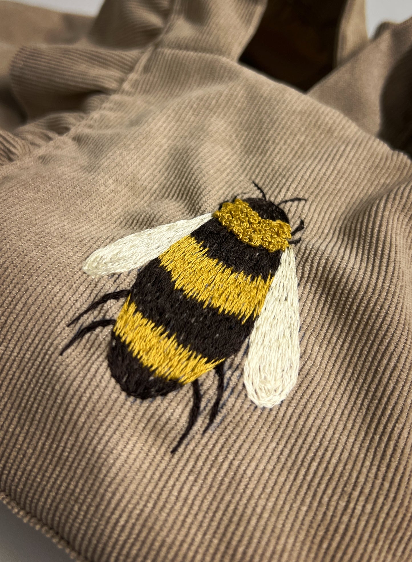 Sweet Hum | Corduroy Dress with Embroidered Bee | 2–3 years