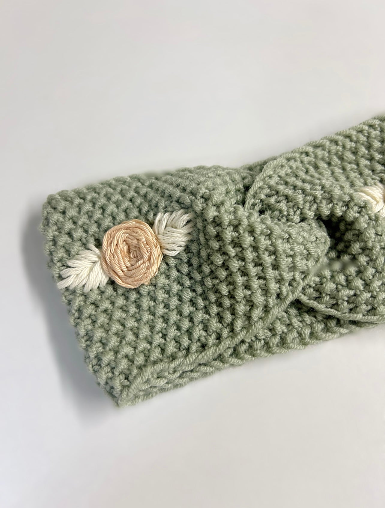 Blush Mint | Merino wool headband with hand embroidery | 3-4 years