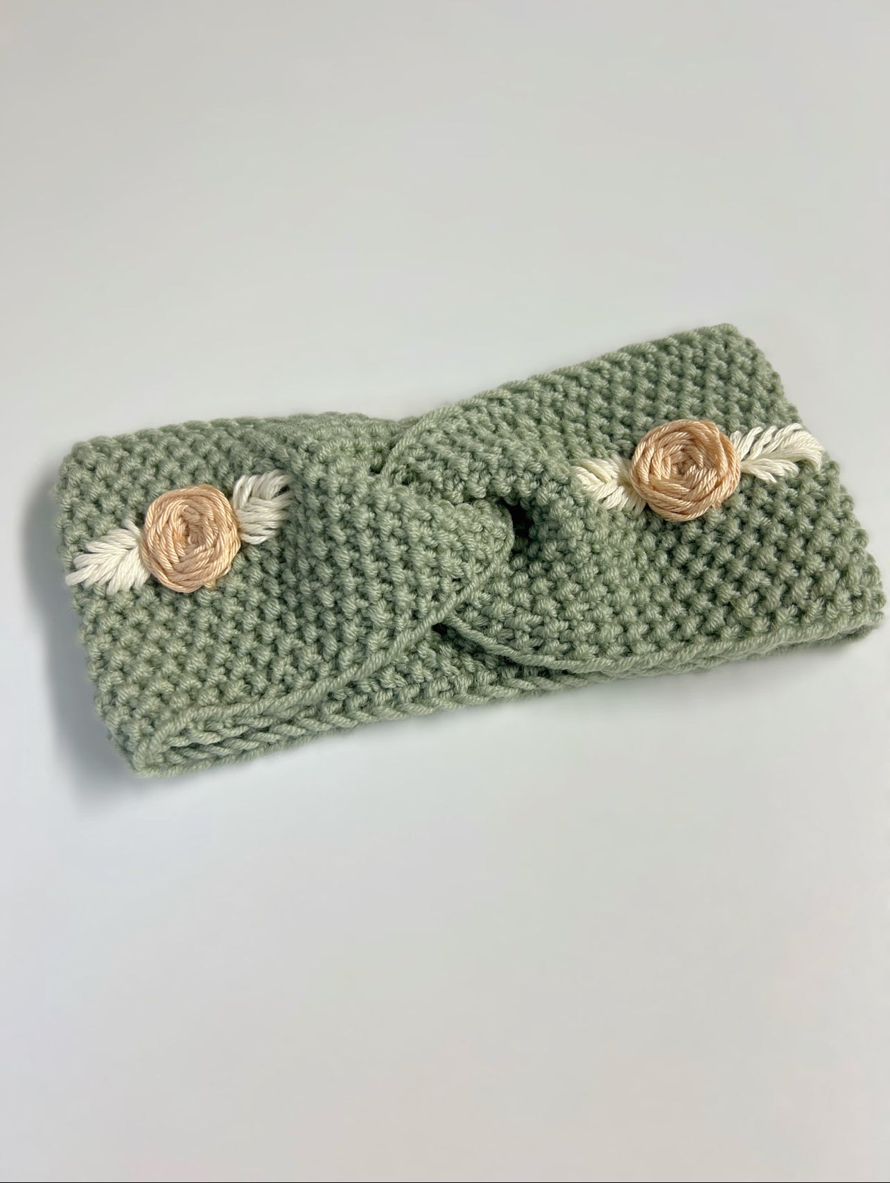 Blush Mint | Merino wool headband with hand embroidery | 3-4 years
