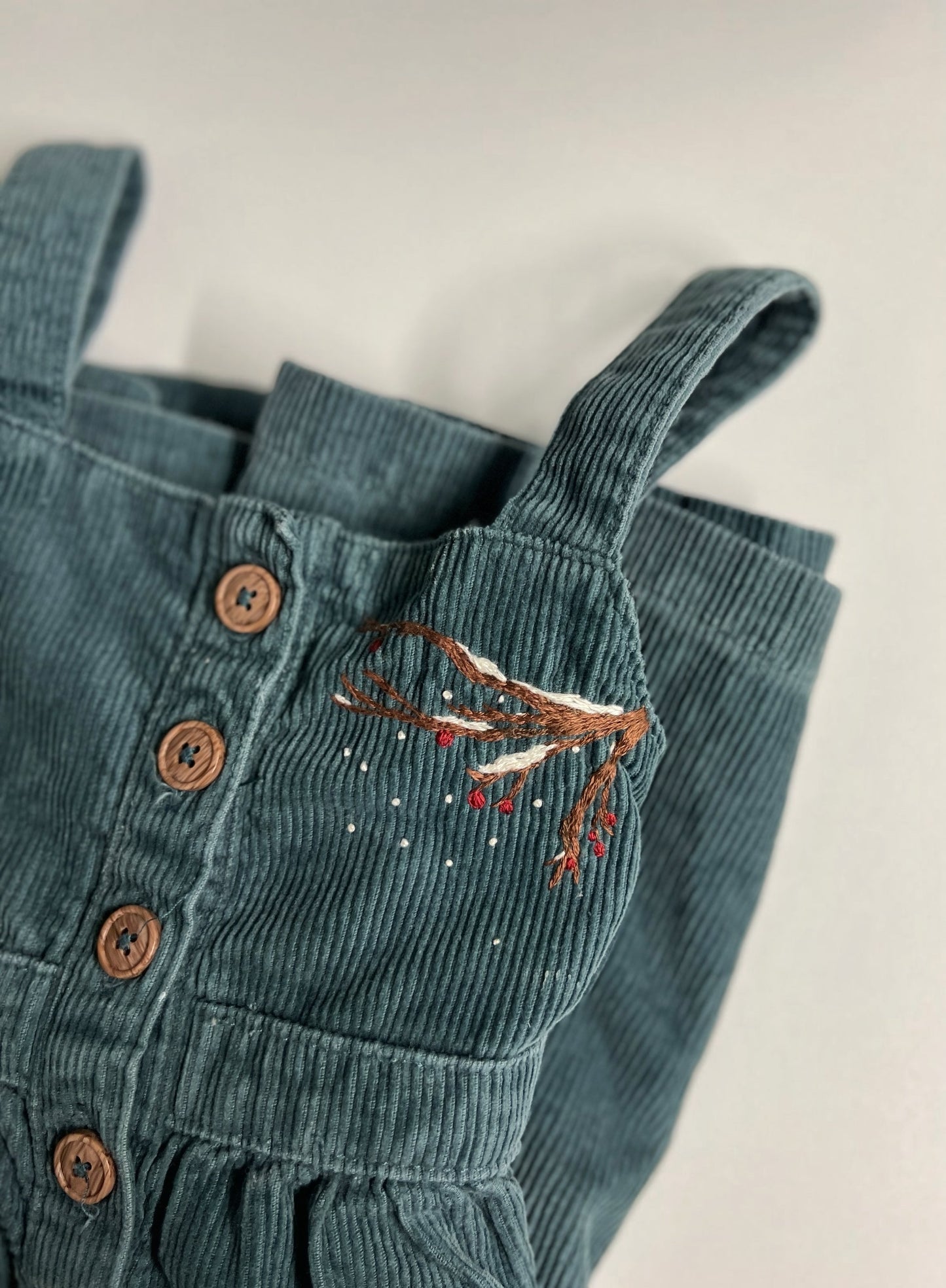 Frozen Bloom – hand-embroidered corduroy dress | 3–4 years