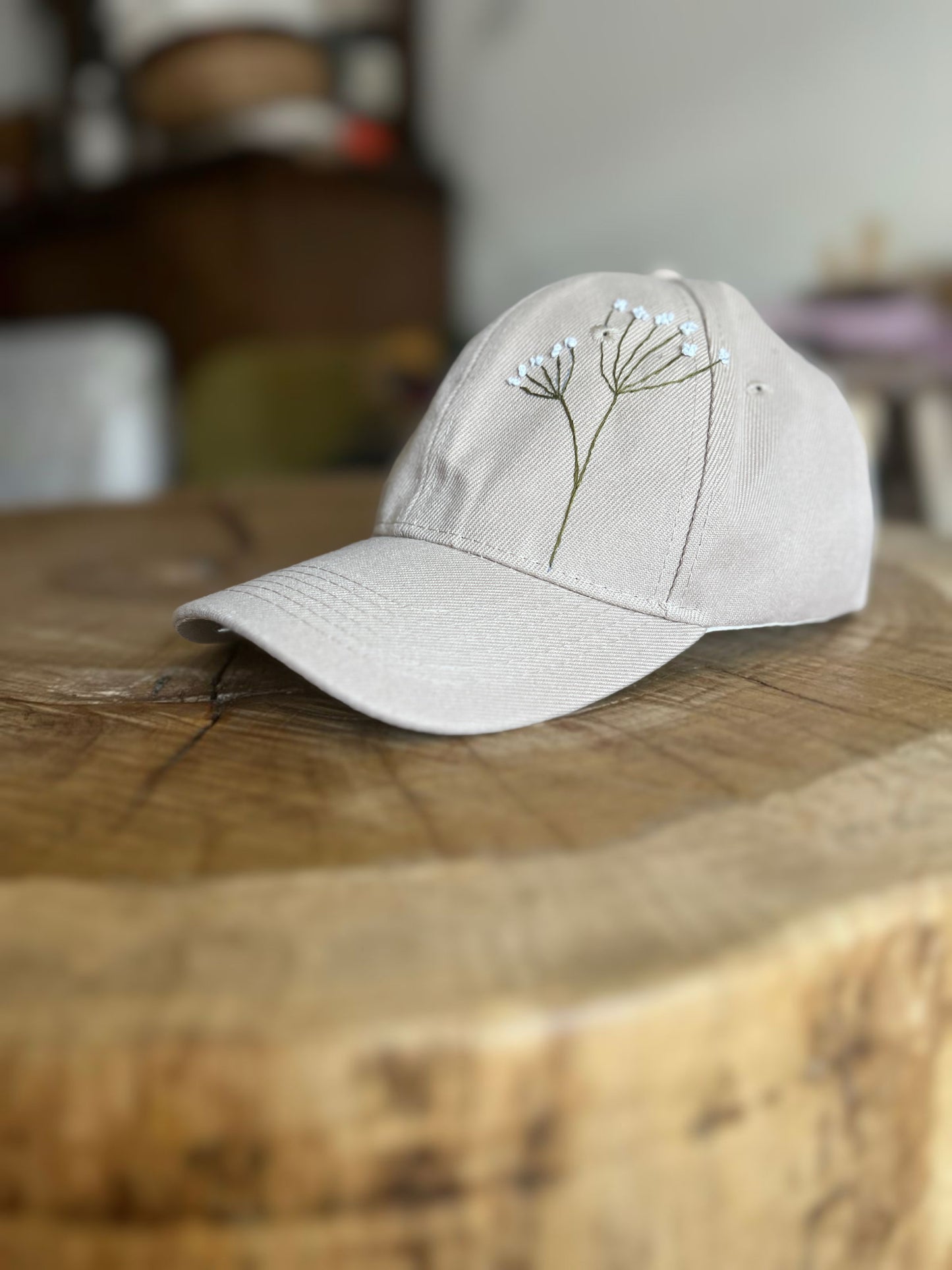 Soft Bloom | Minimal embroidered cap in beige