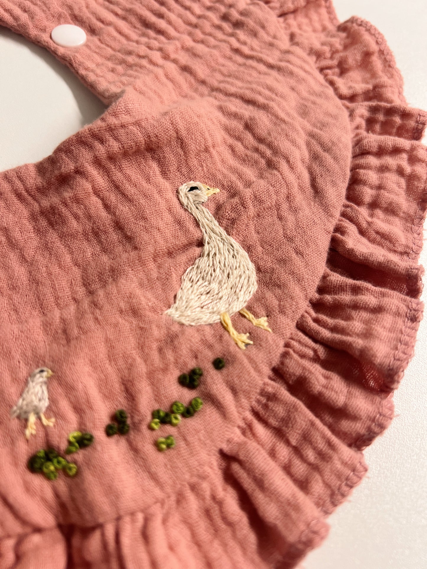 Goose Parade | hand-embroidered muslin bib collar | size adjustable (newborn to toddler)