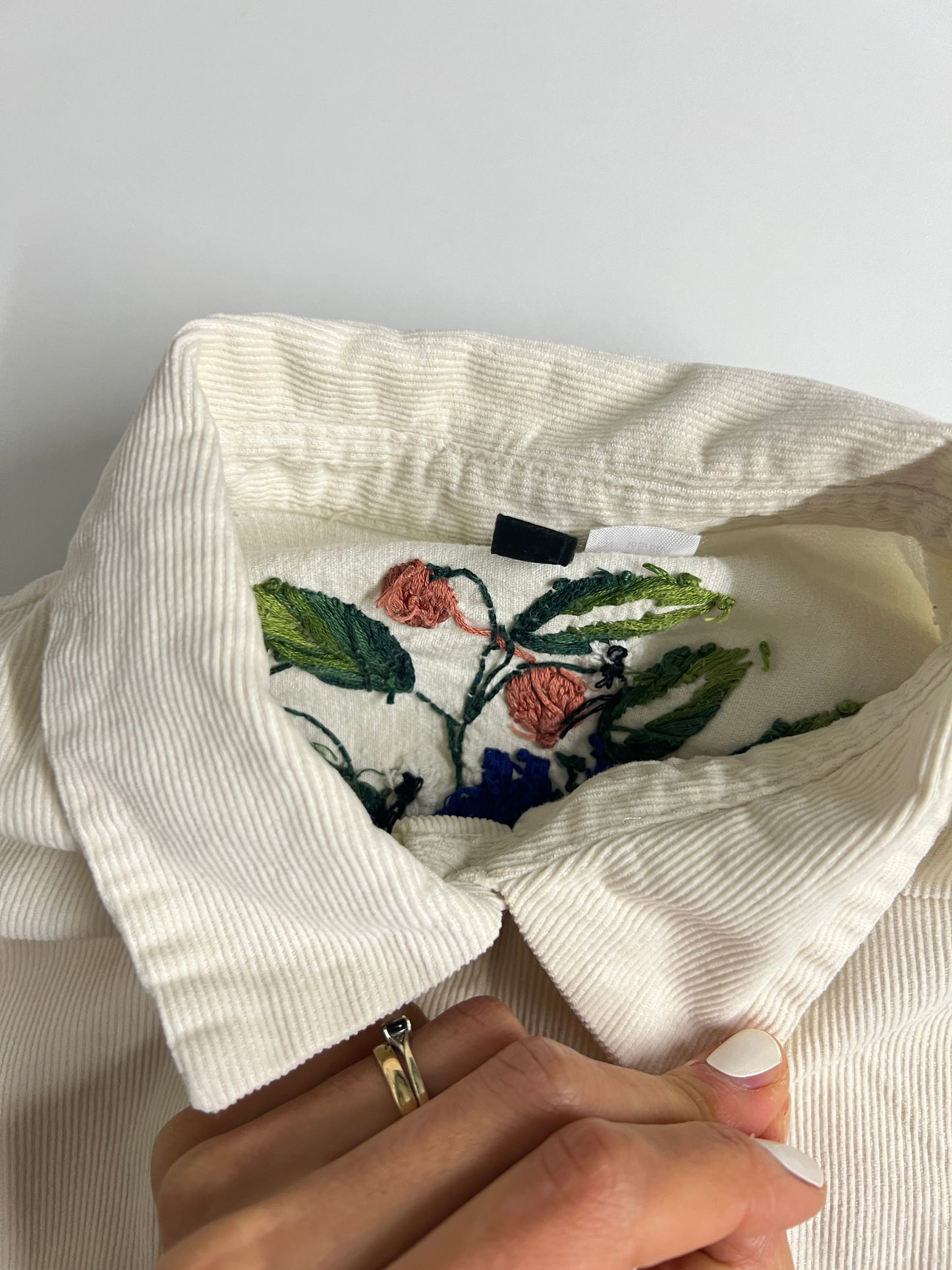 Whispering Heart – White Oversized Shirt with Hand Embroidered Heart | S