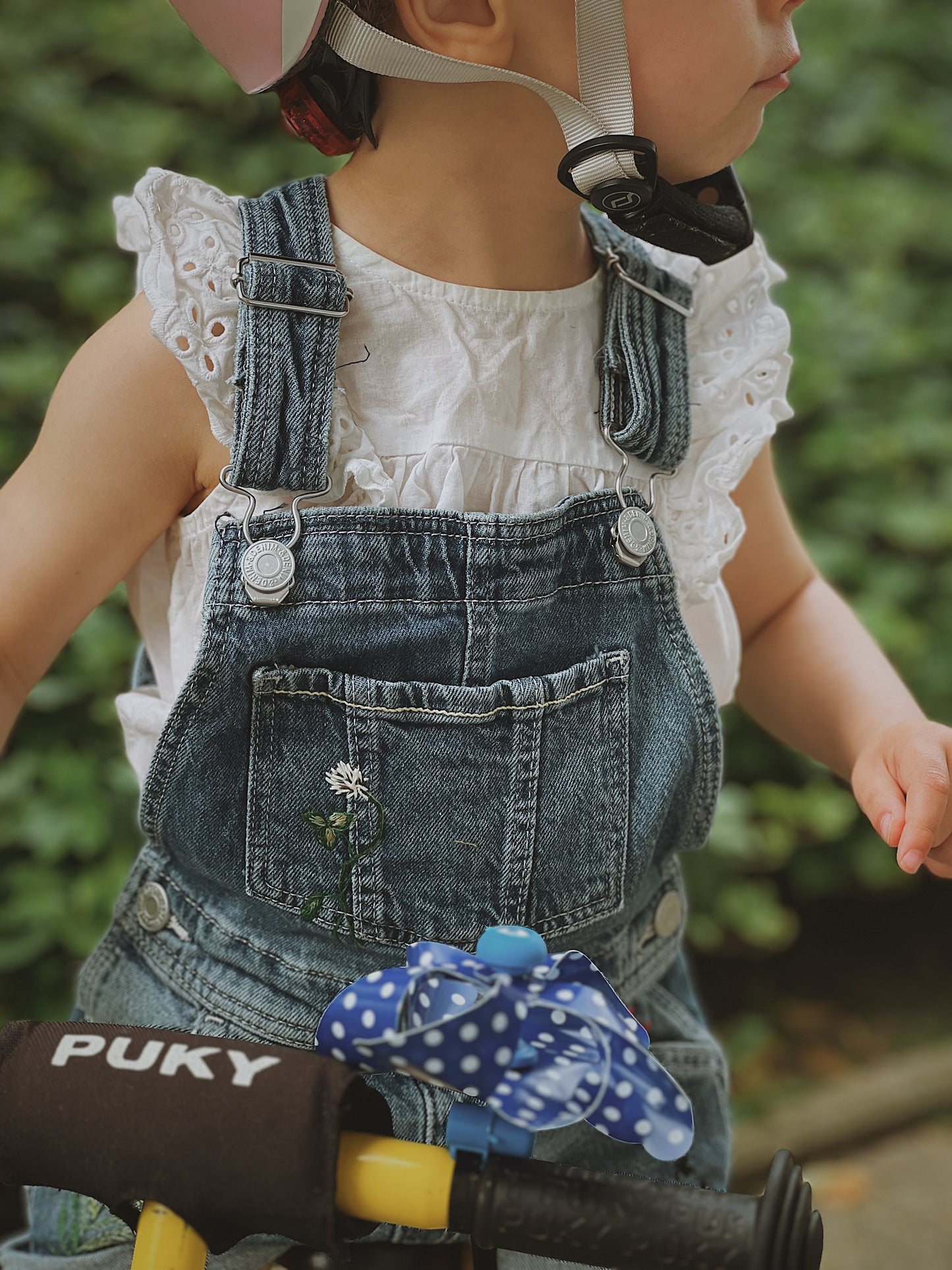 Squirrel in the Pocket | hand-embroidered denim dungarees | size 104 (3–4 years) | one of a kind