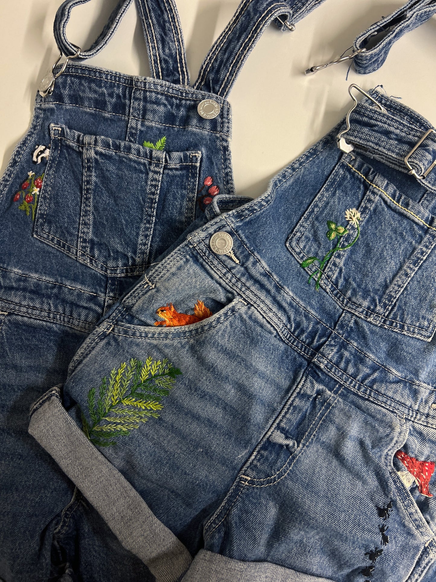 Squirrel in the Pocket | hand-embroidered denim dungarees | size 104 (3–4 years) | one of a kind