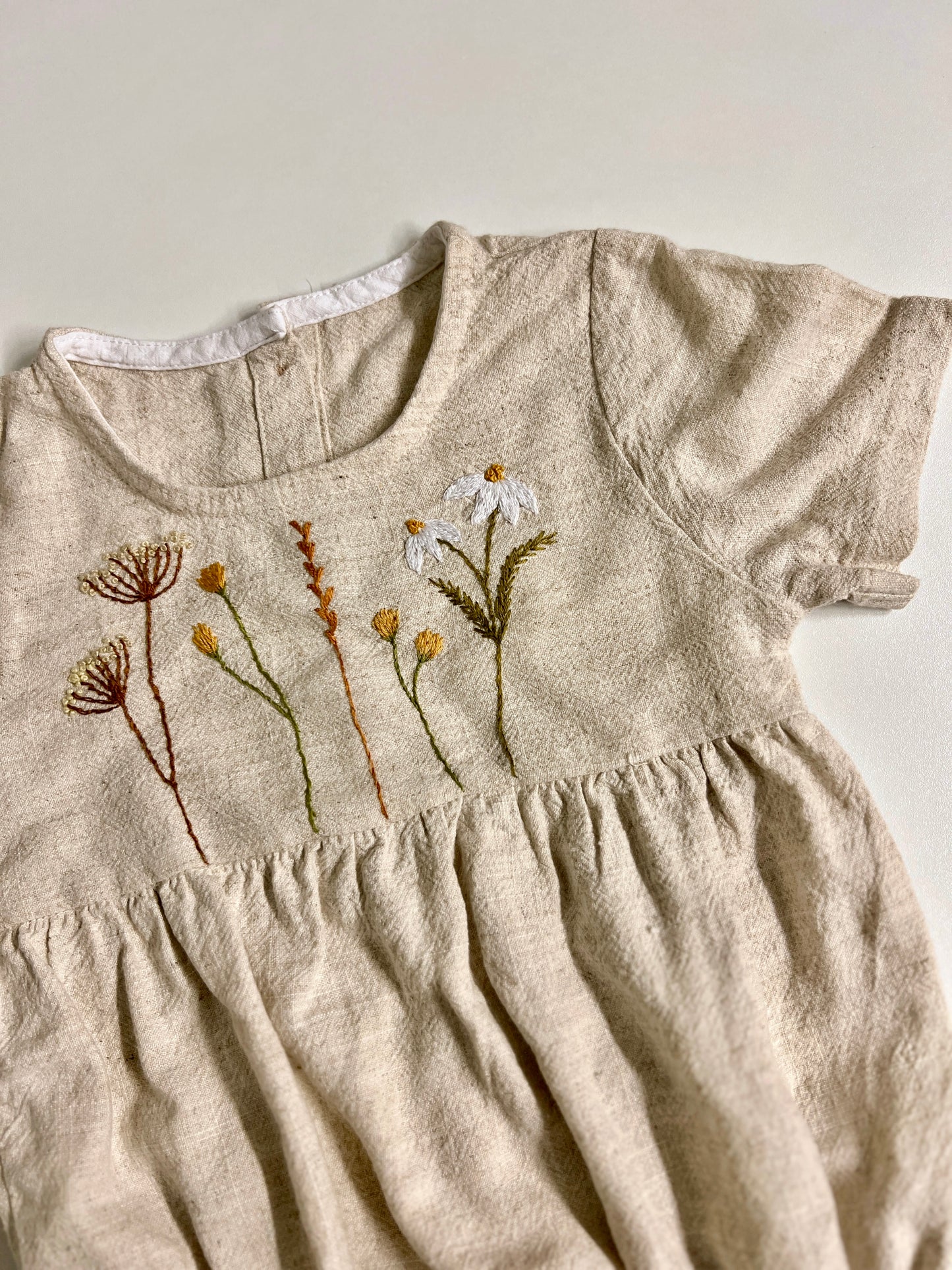 Hand-Embroidered Linen Baby Bodysuit – Natural Beige