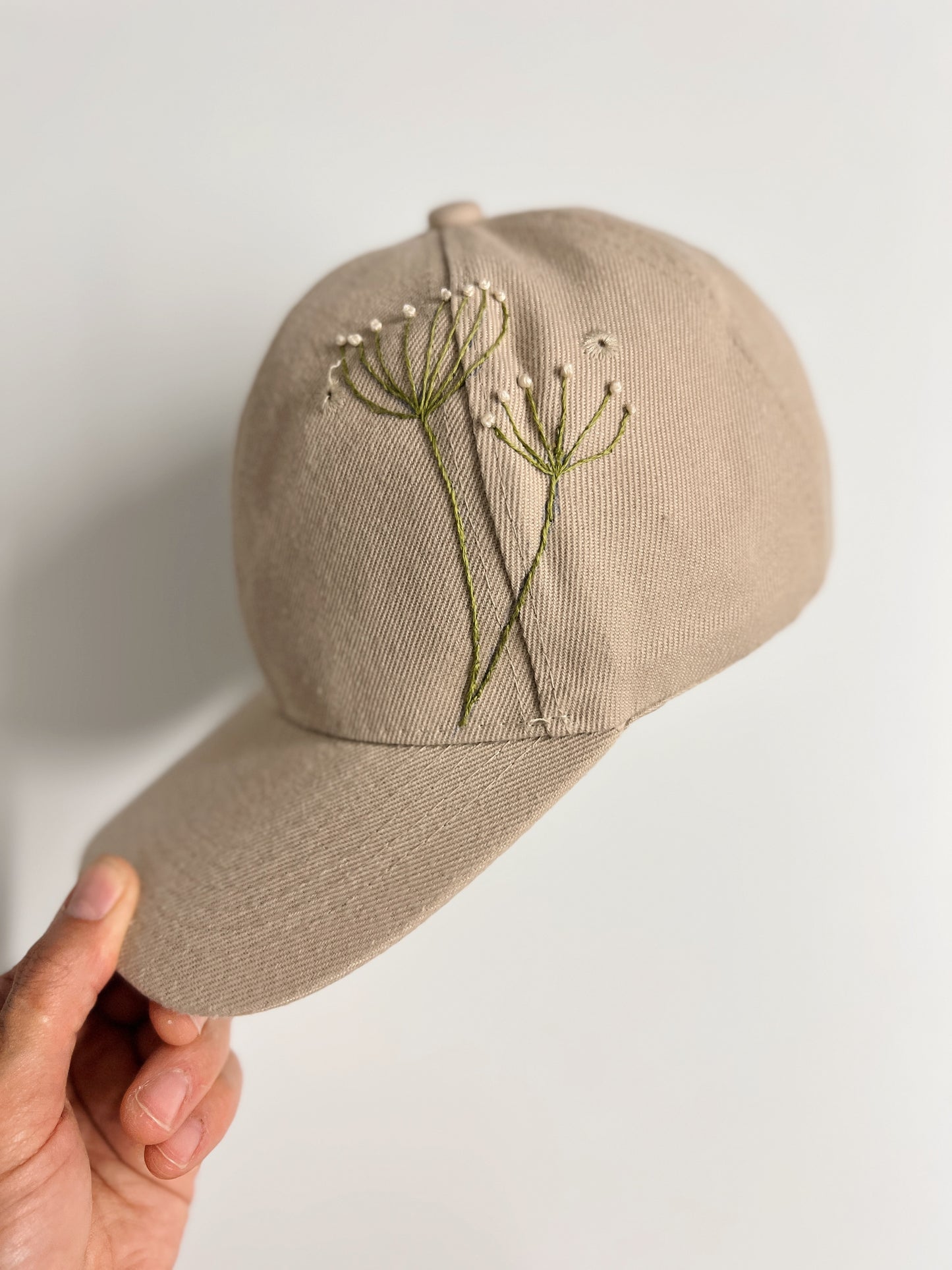 Soft Bloom | Minimal embroidered cap in beige
