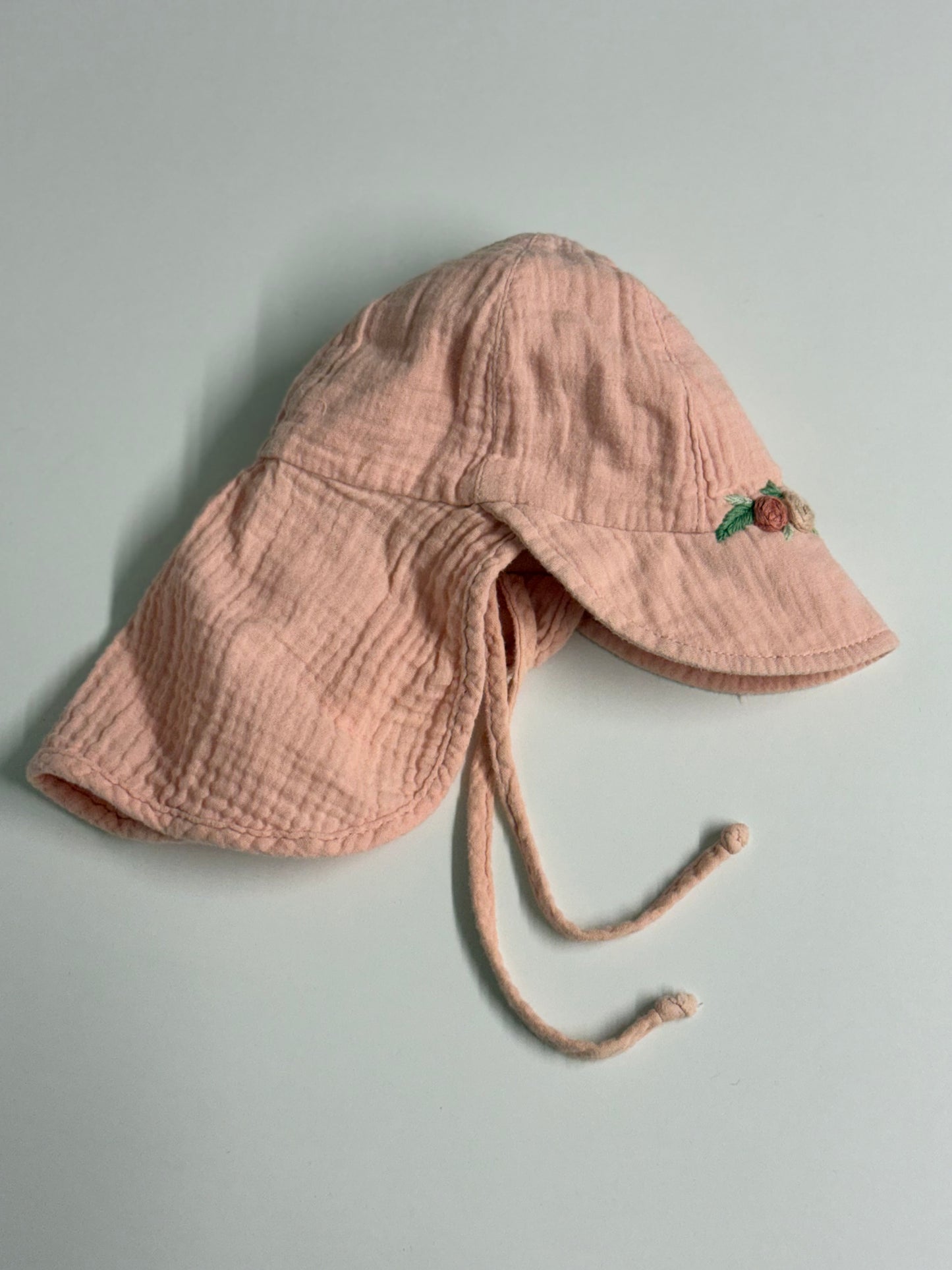Petal Shield – hand-embroidered muslin sun hat | 2-3 years