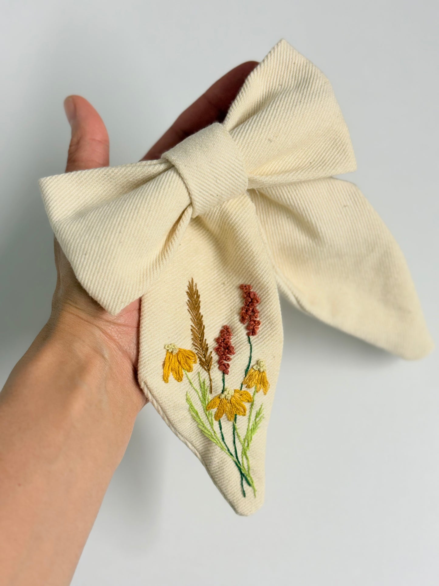 Hand-Embroidered Bow Hair Tie in Thick Cotton