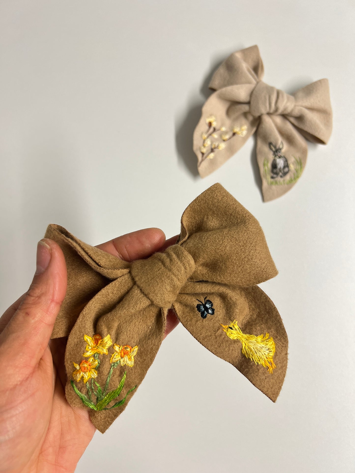The Daffodil Friend | Hand-Embroidered Hair Clip