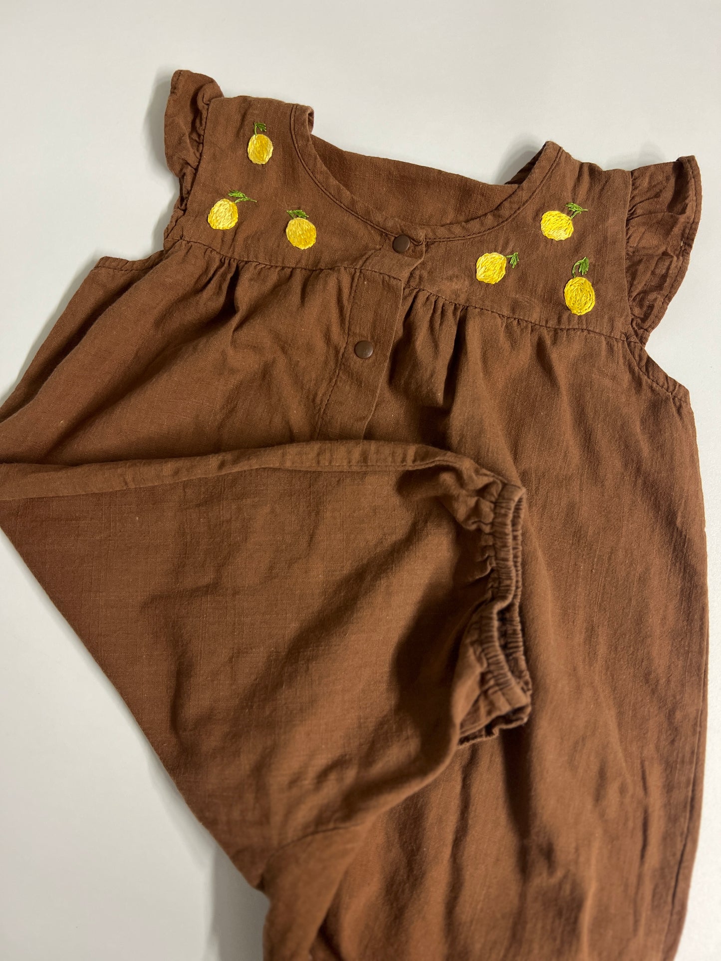 Hand-Embroidered Lemon Romper in Brown | Size 74/86 (9-12 months)