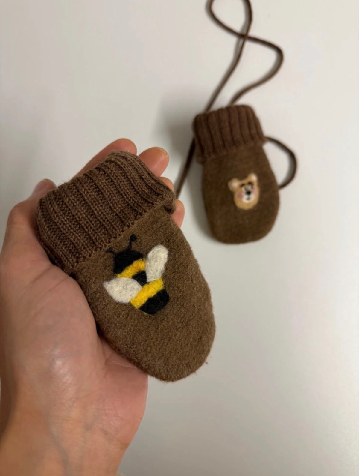 Hand-Embellished Wool Fleece Baby Mittens – Bee & Bear – Brown – 0–18 Months