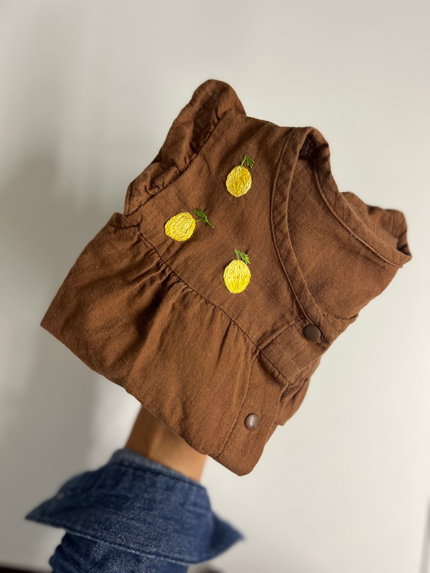 Hand-Embroidered Lemon Romper in Brown | Size 74/86 (9-12 months)