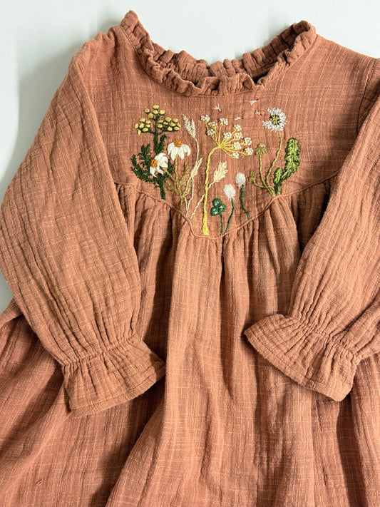 Meadow Hand-Embroidered Muslin Dress — Size 98