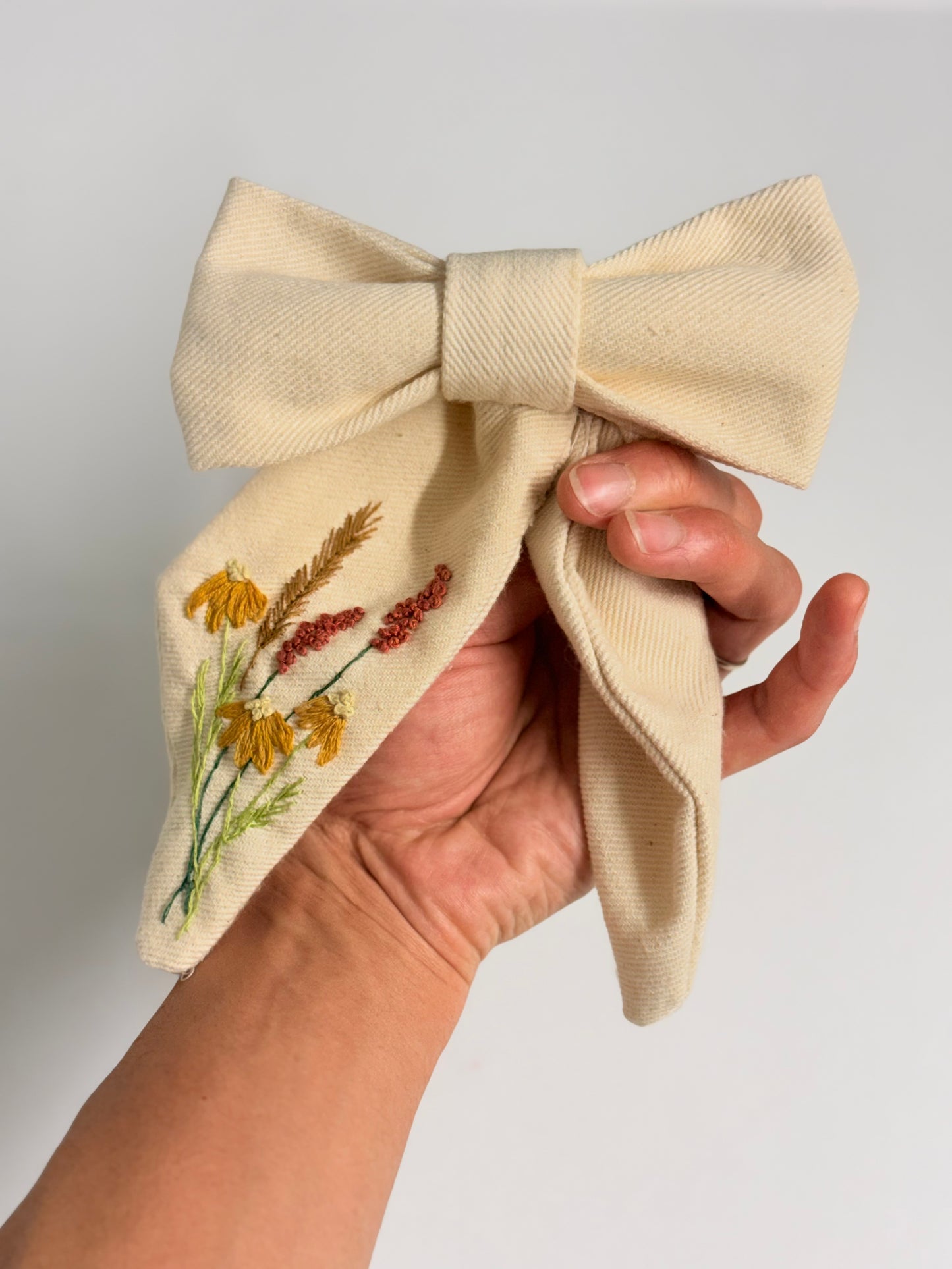 Hand-Embroidered Bow Hair Tie in Thick Cotton