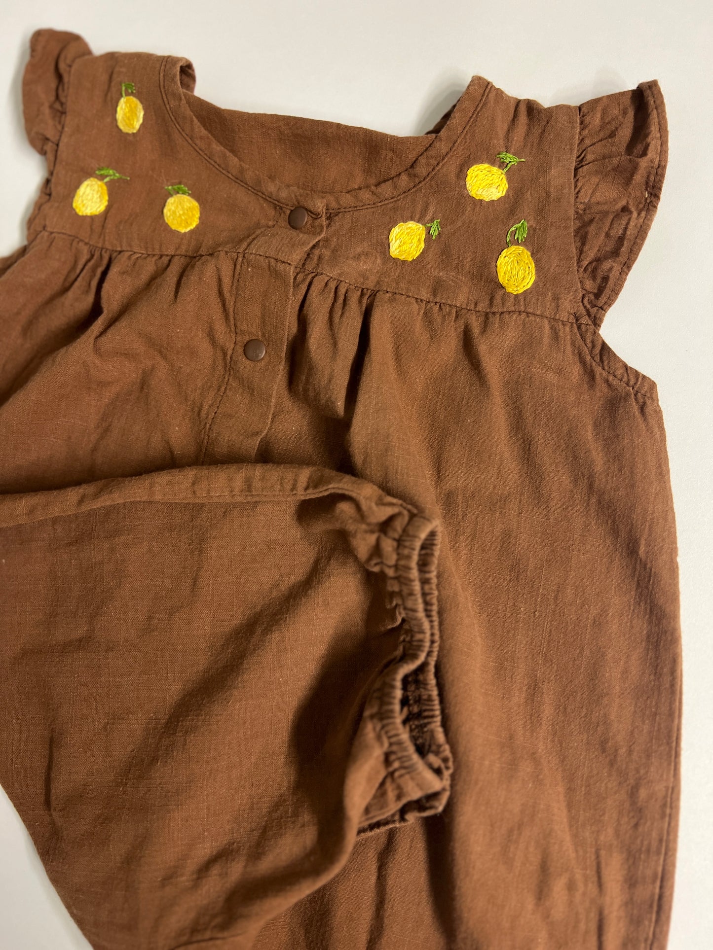 Hand-Embroidered Lemon Romper in Brown | Size 74/86 (9-12 months)