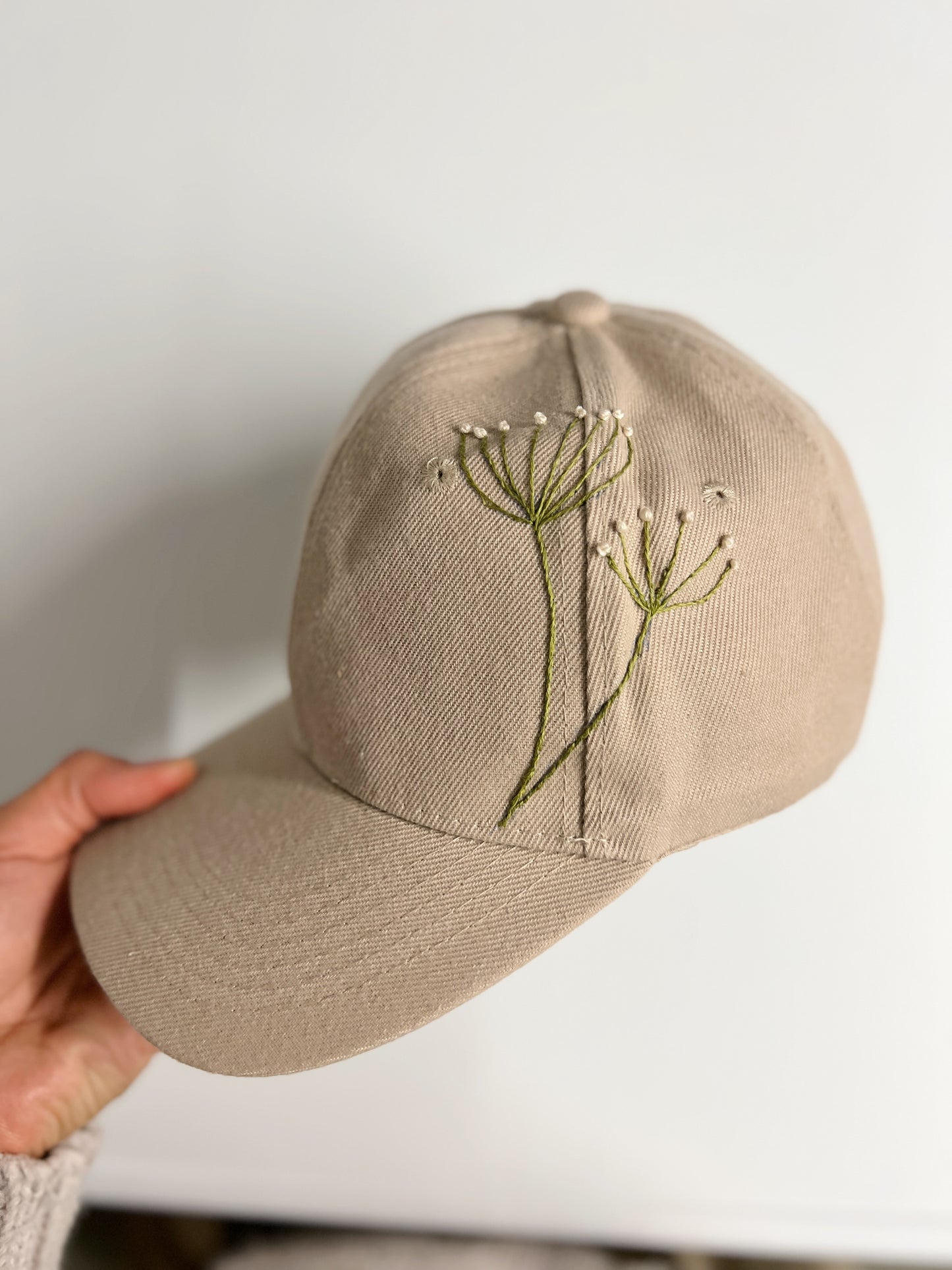 Soft Bloom | Minimal embroidered cap in beige