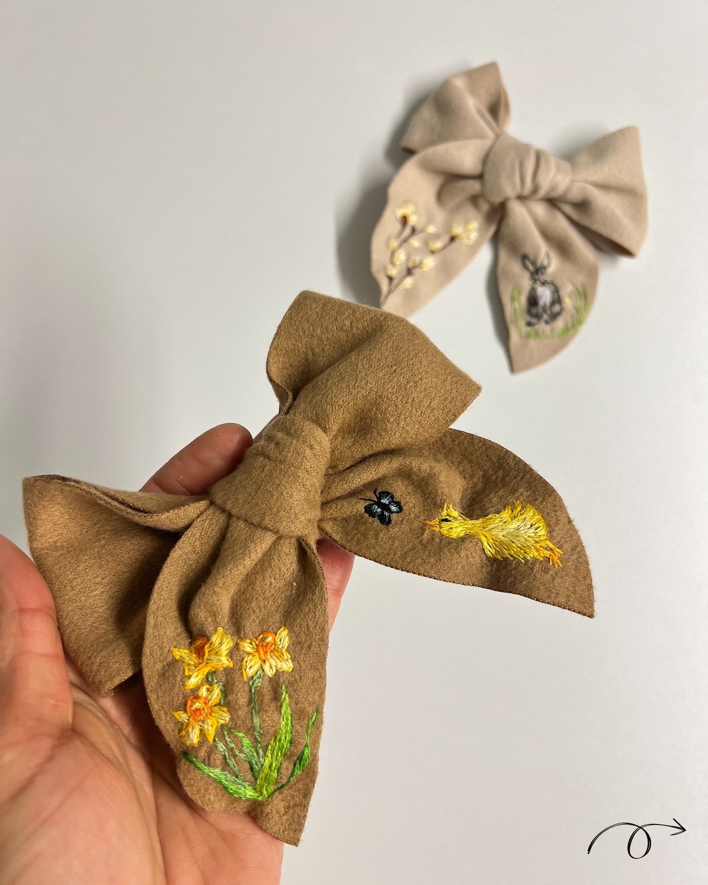The Daffodil Friend | Hand-Embroidered Hair Clip