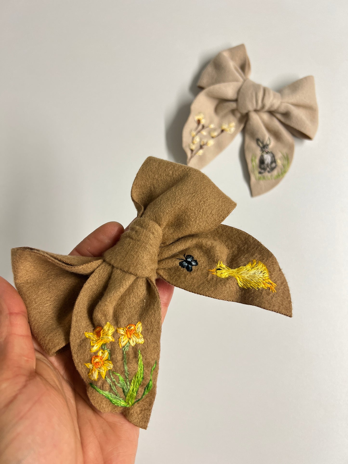The Daffodil Friend | Hand-Embroidered Hair Clip
