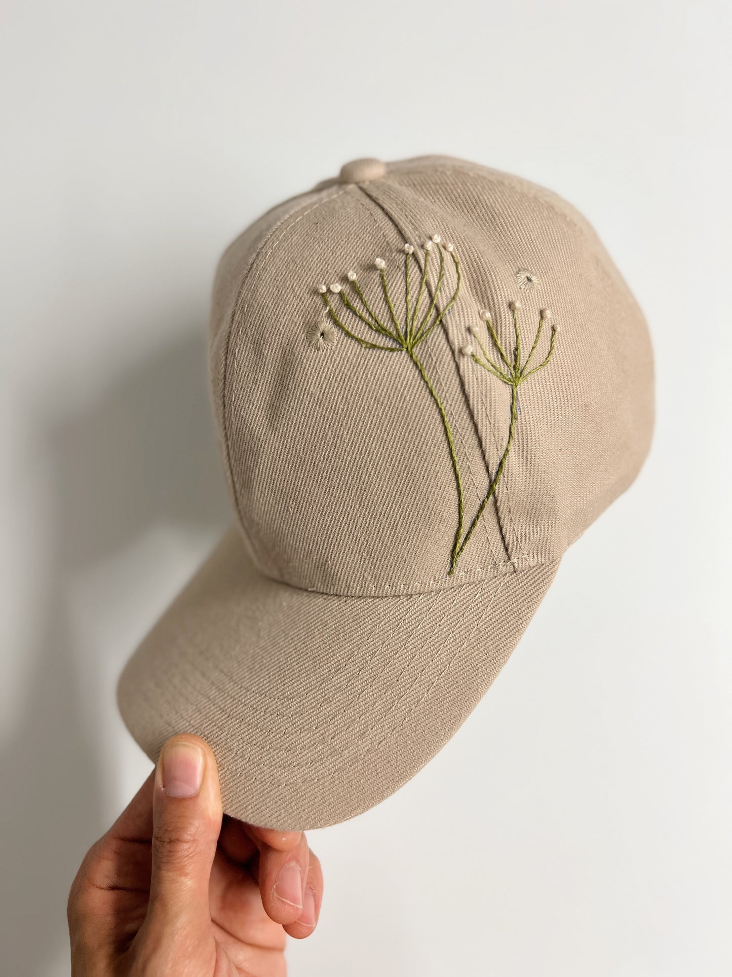 Soft Bloom | Minimal embroidered cap in beige