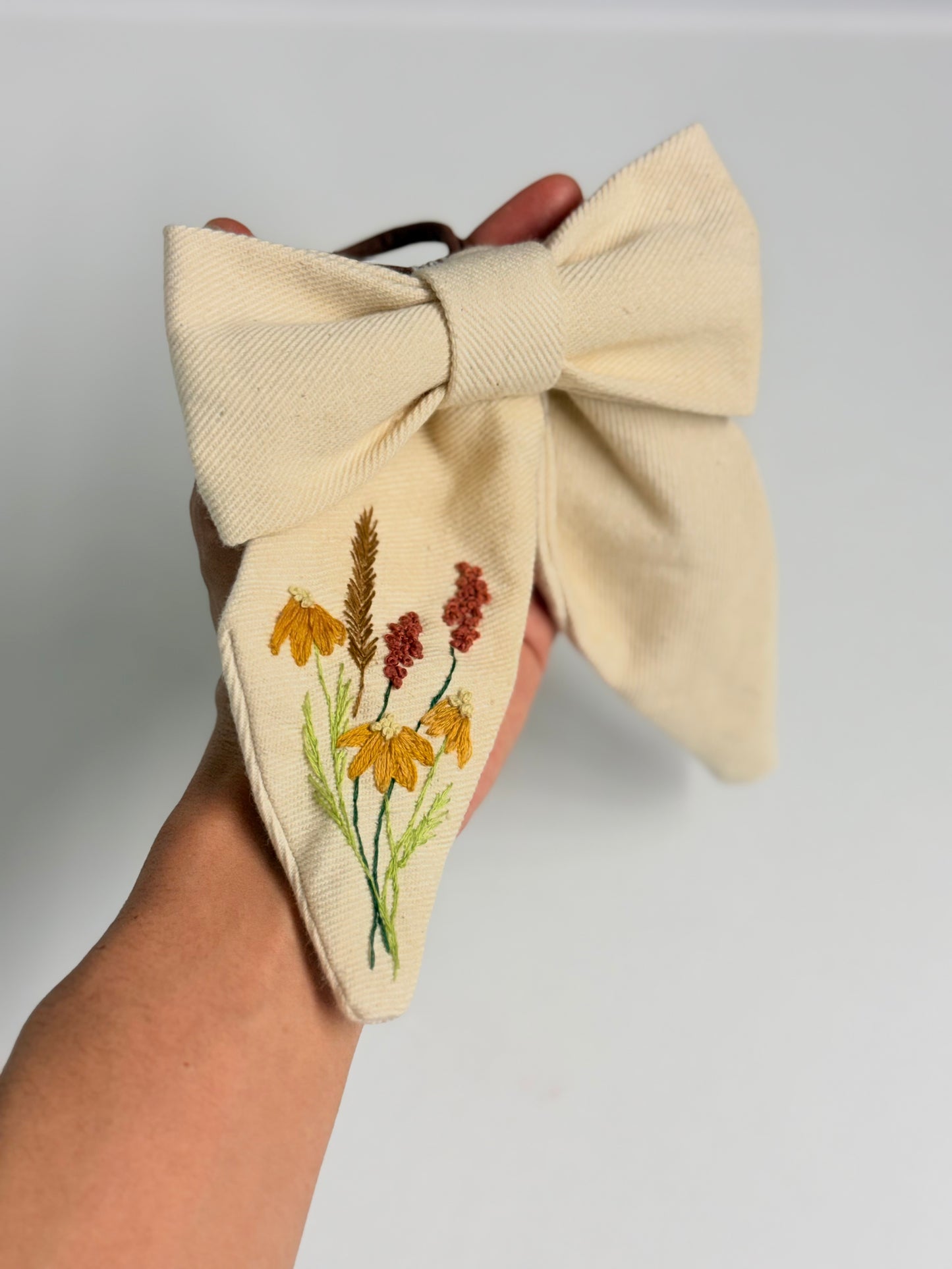Hand-Embroidered Bow Hair Tie in Thick Cotton
