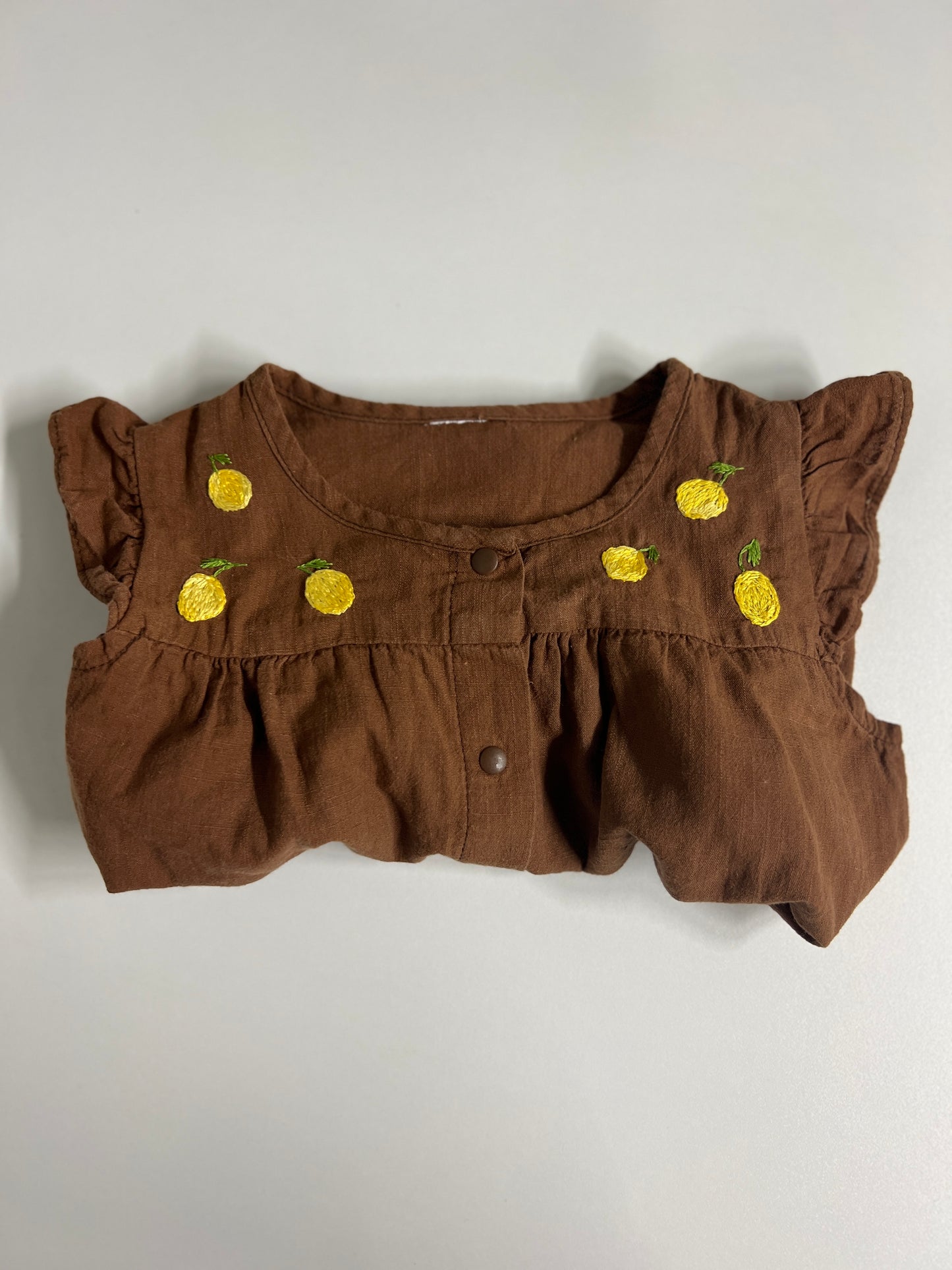 Hand-Embroidered Lemon Romper in Brown | Size 74/86 (9-12 months)