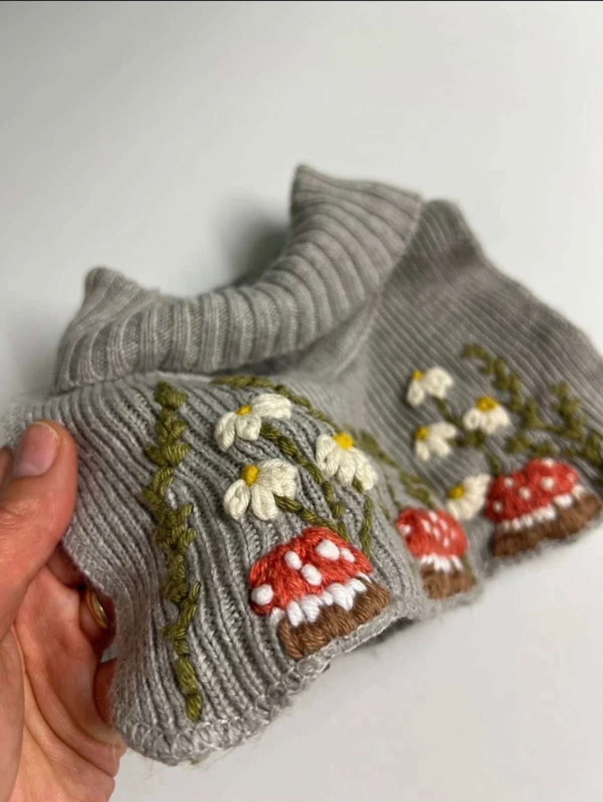 Mushroom Embroidered Kids Neck Warmer | Preloved Knit, One Size (5–6 years)