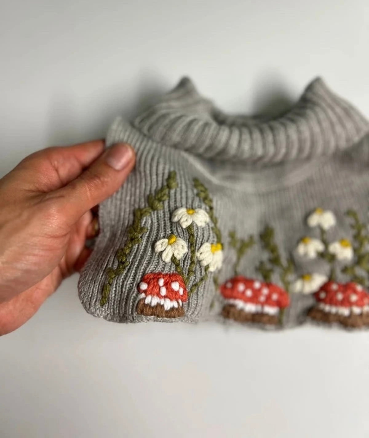 Mushroom Embroidered Kids Neck Warmer | Preloved Knit, One Size (5–6 years)